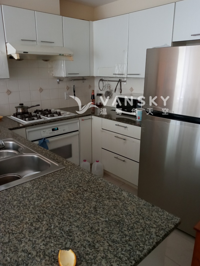 251208234530_master bedroom picture2.jpg